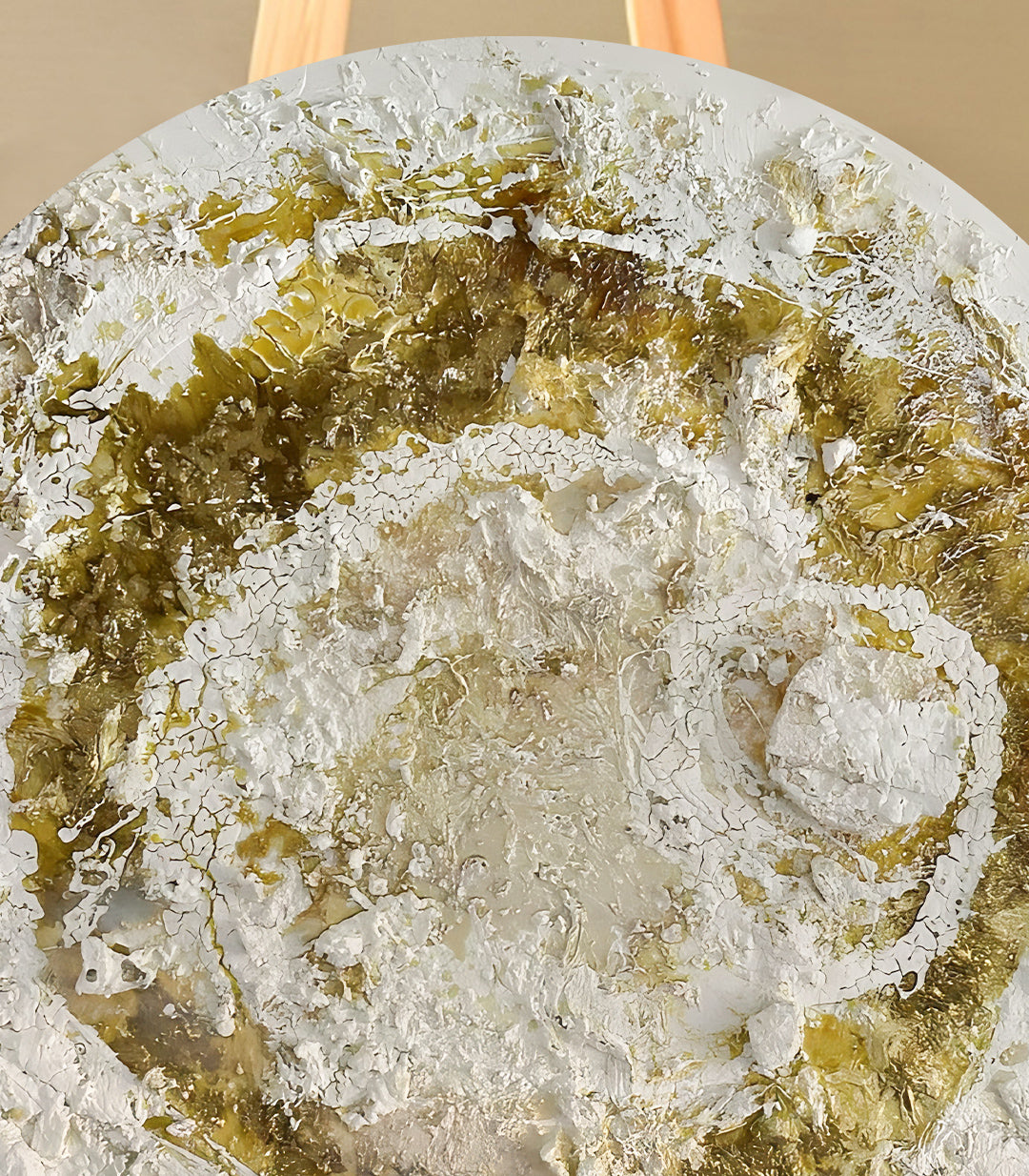 Golden Essence - signé par l'artiste Samira AKR.