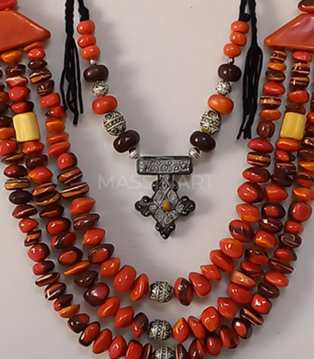 Bijoux d'héritage - signé par l'artiste Sara Hamid.