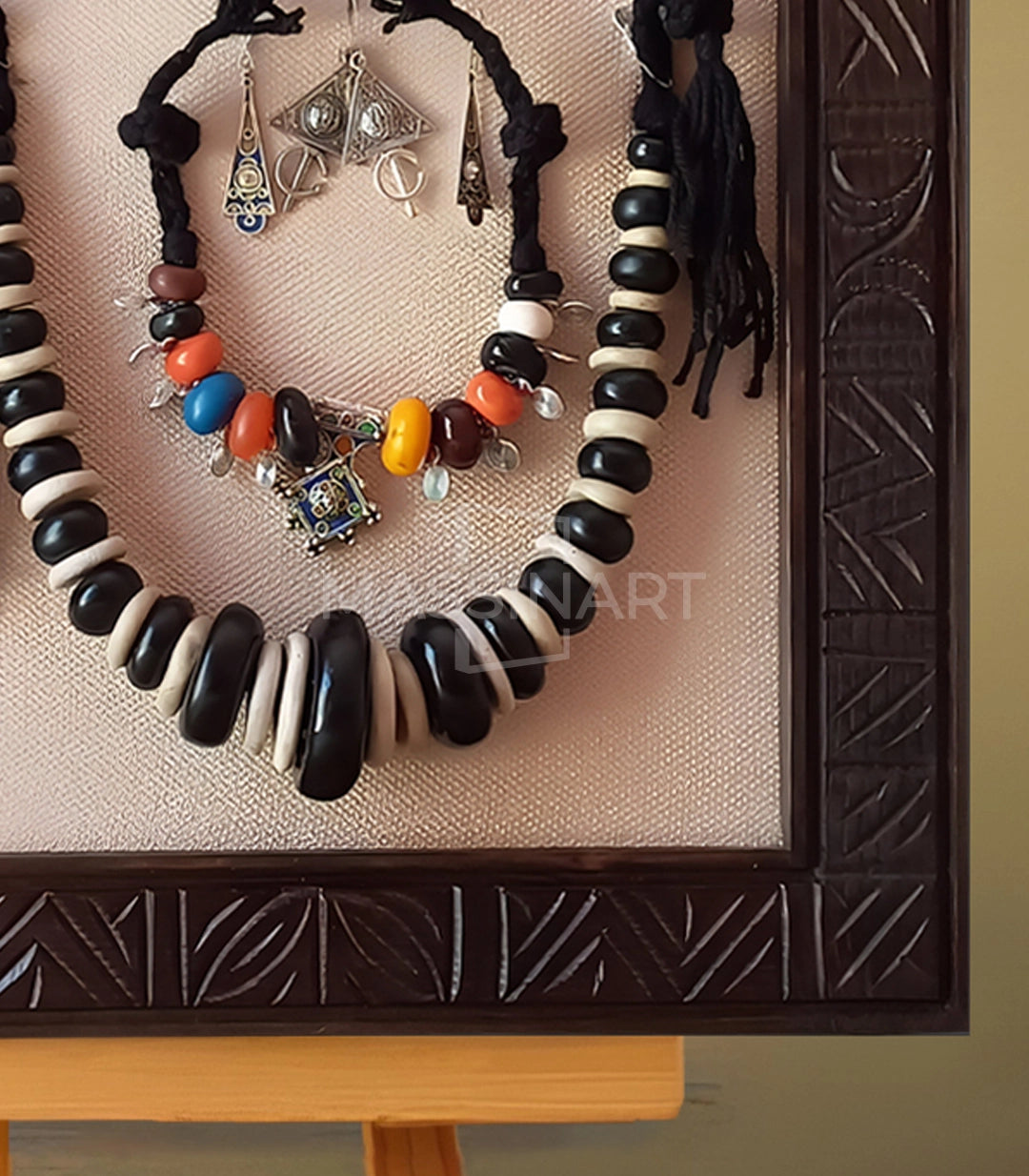 Héritage en perles - signé par l'artiste Sara Hamid.