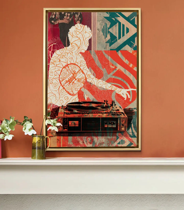 Tableau Sound Collage Massinart — mise en situation salon moderne mur terracotta