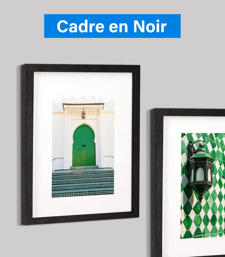 Tableau lanterne marocaine sur zellige vert et blanc losange — mise en situation salon moderne — Massinart