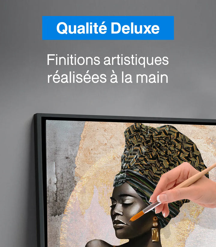 Tableau reine africaine vertical décoration intérieur salon doré Massinart