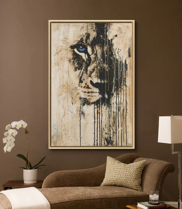 Décoration intérieur séjour avec toile lion street-art Massinart et canapé marron