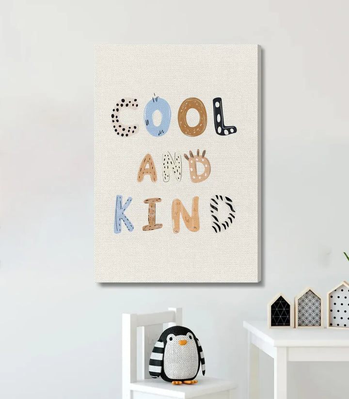 Mise en situation chambre fille — Tableau Cool and Kind Massinart décor minimaliste