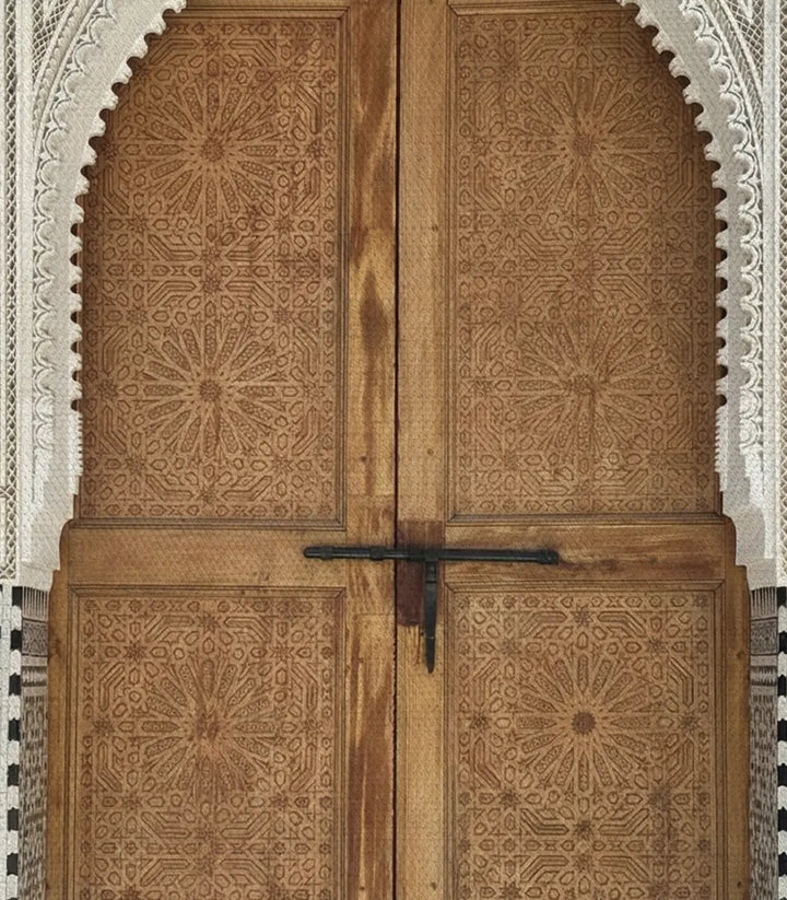 Tableau portes marocaines salon moderne — triptyque cadre noir Massinart