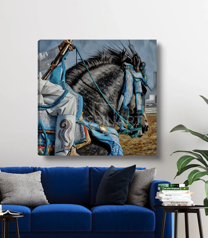 Tableau Heritage Ride dans décor salon marocain — cheval oriental en selle traditionnelle Massinart