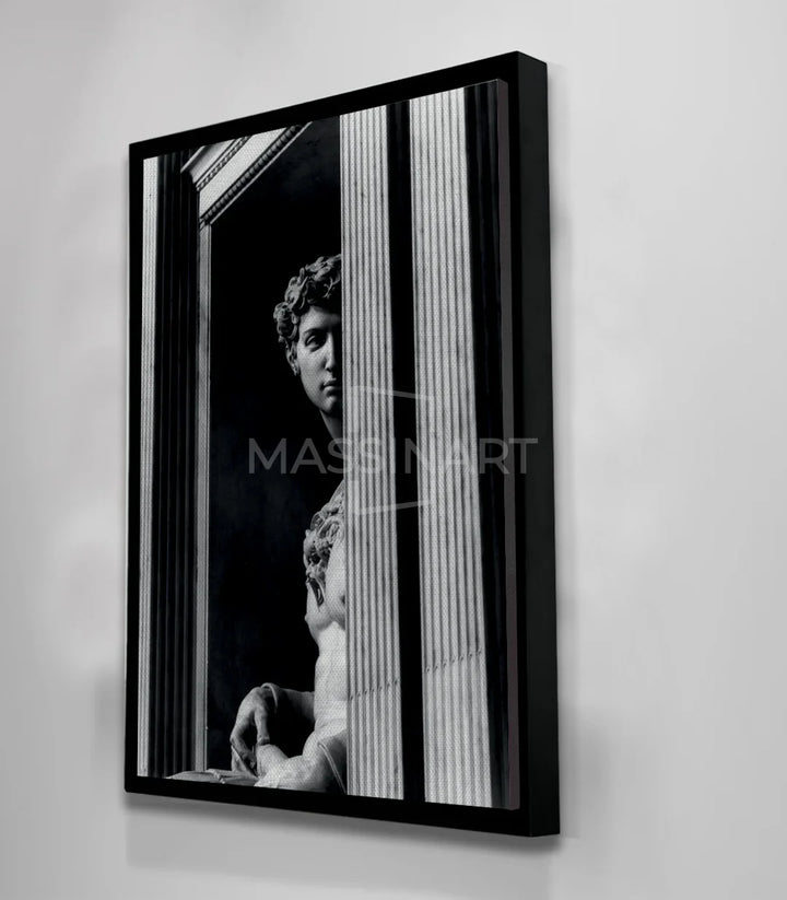 Couloir moderne avec tableau David, composition architecturale verticale, Massinart