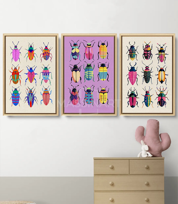Tableau Insecta droite — neuf scarabées stylisés multicolores sur fond beige Massinart