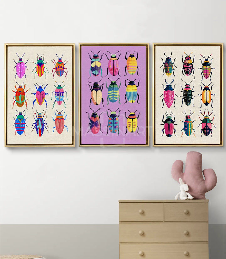 Tableau Insecta centre — neuf insectes colorés sur fond mauve pastel Massinart