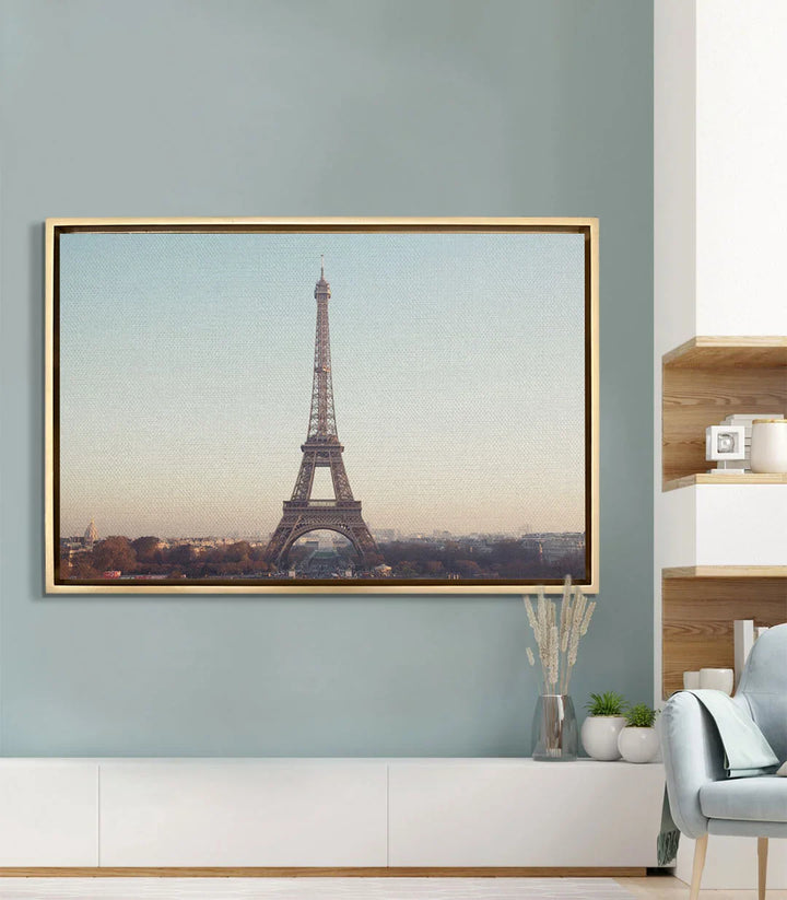 Tableau Tour Eiffel mise en situation salon moderne Massinart