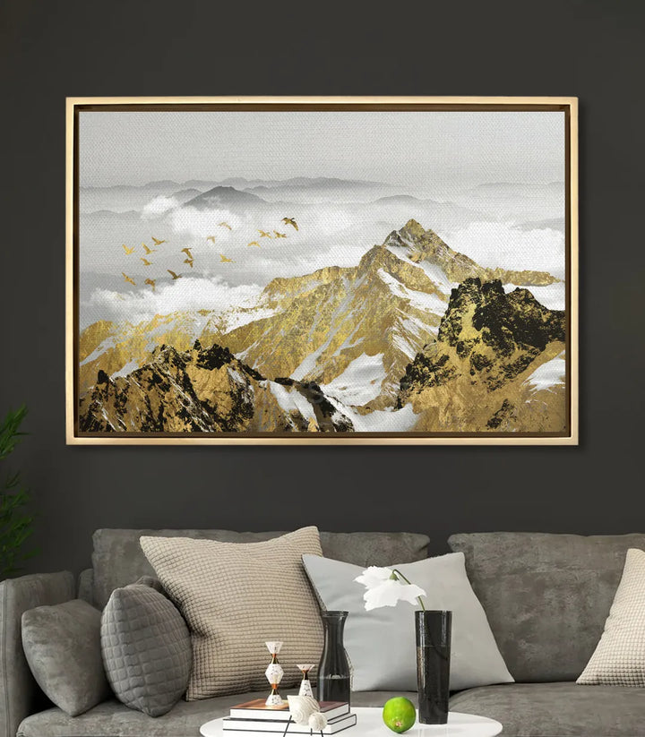 Mise en situation salon moderne, tableau paysage montagne doré Massinart