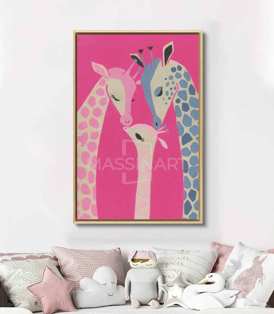 Décoration intérieur Little Giraffe Massinart au-dessus canapé blanc rose