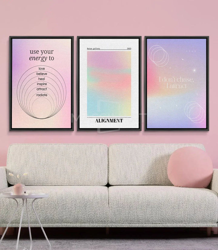 Tableau Attract triptyque rose pastel — Premier panneau avec cercles concentriques et texte motivant Massinart