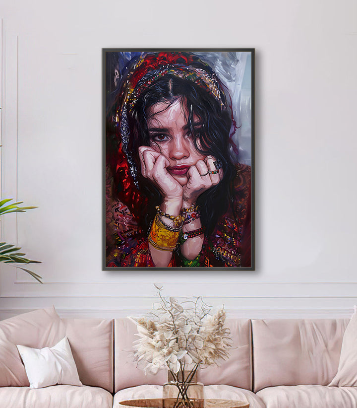 Tableau Berber Girl en mise en situation salon moderne rose poudré, décoration intérieur Massinart
