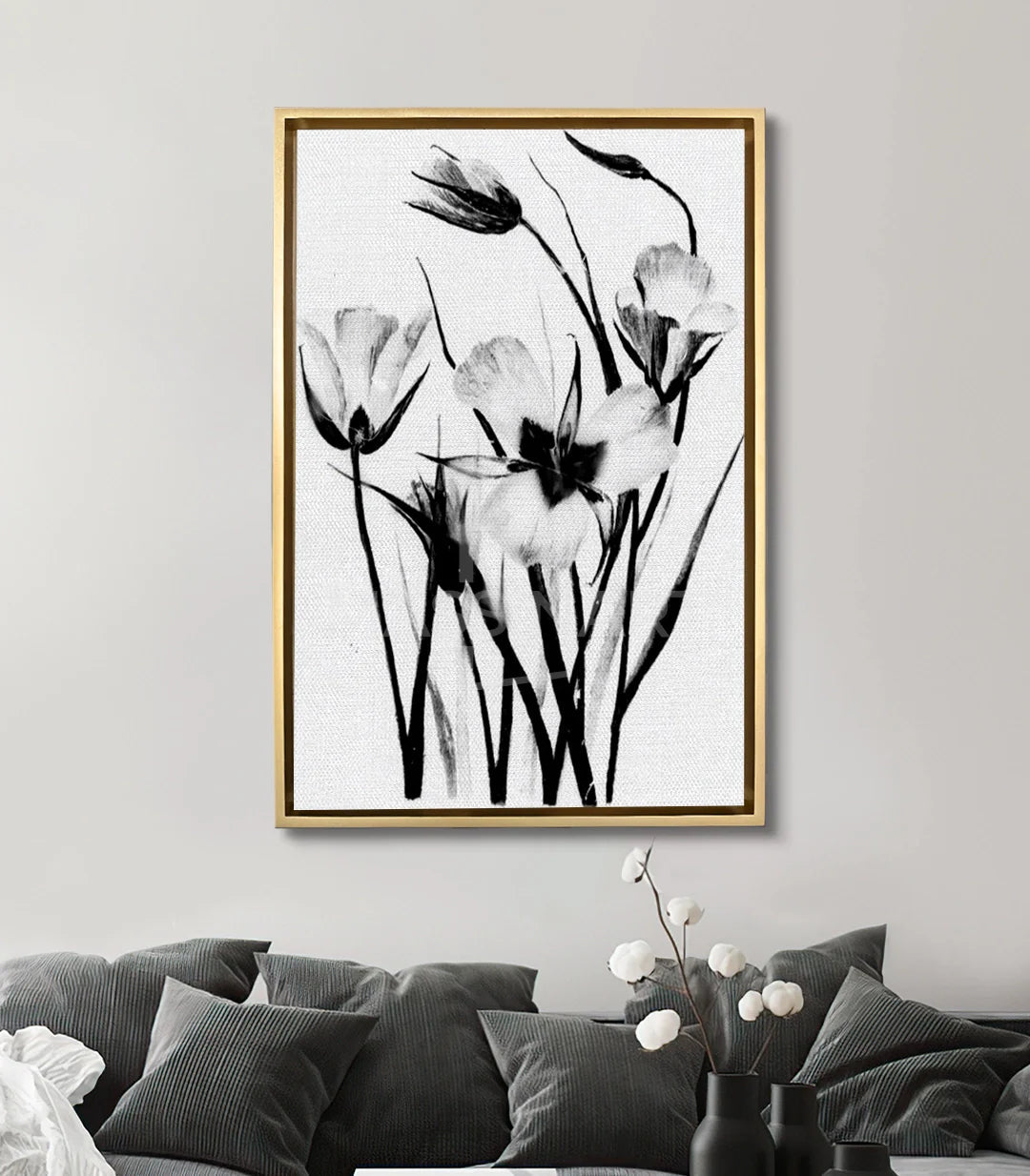 Tableau Dark Petals mise en situation salon gris Massinart