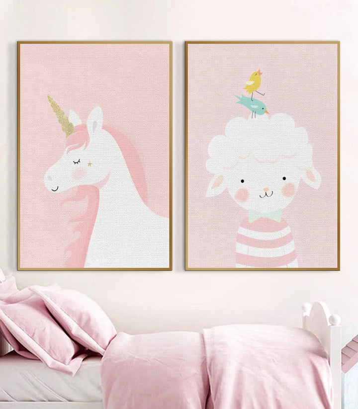 Mise en situation diptyque Cute Animals chambre enfant rose