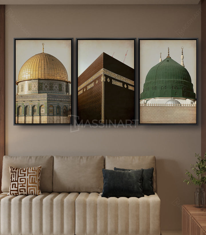 Tableau Kaaba noir et or Massinart — mise en situation salon moderne