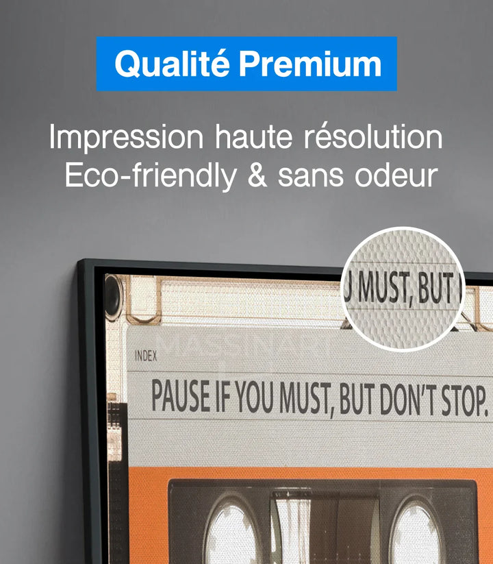 Tableau cassette vintage Don't Stop Massinart — ambiance mur gris