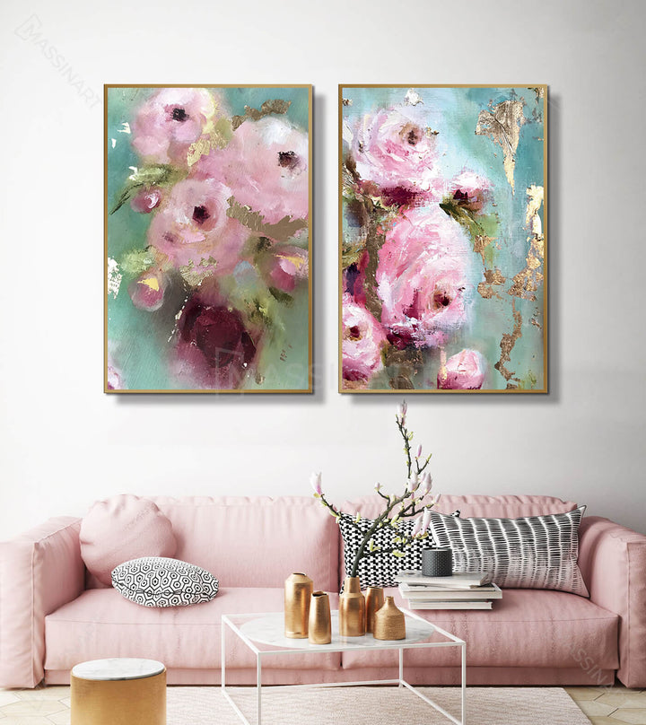 Décoration intérieur canapé tableau floral roses or Massinart