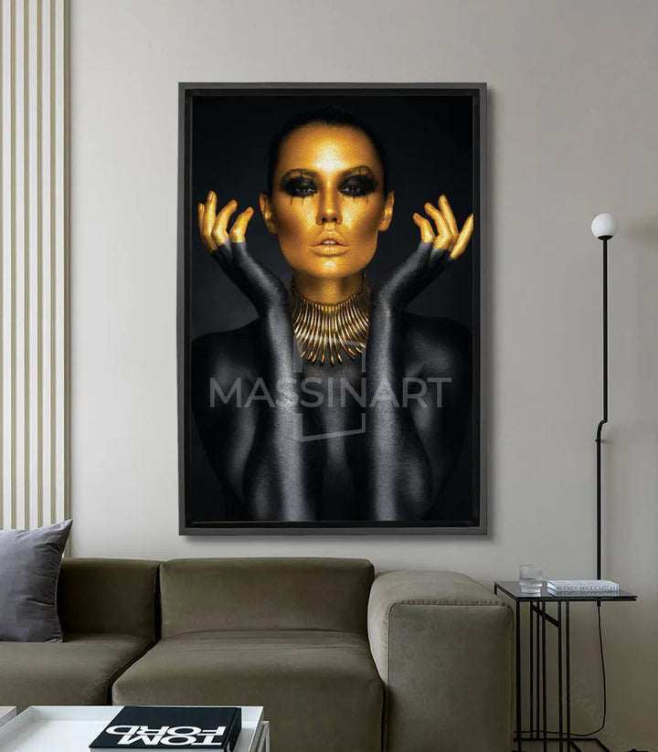 Tableau portrait femme glamour noir et or Massinart — visage doré sur fond sombre