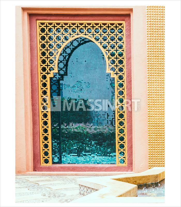 Tableau Fontaine de vie en situation salon marocain moderne, décoration murale triptyque terracotta, Massinart