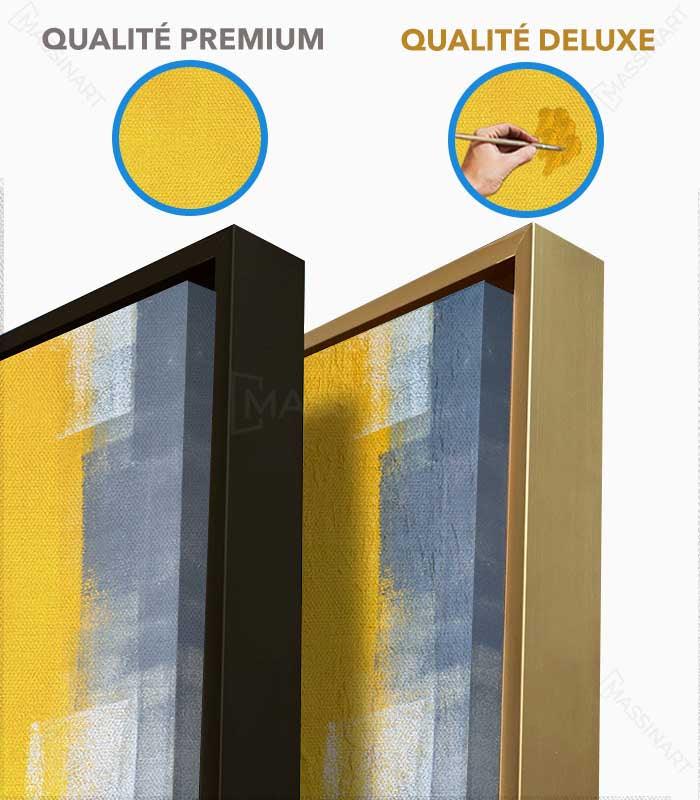 Détail cadrage — Tableau art abstrait jaune et gris sur mur bois Massinart